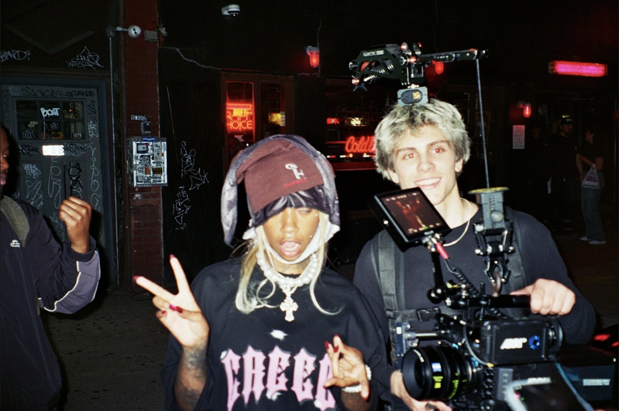 BTS — Ian Novoselac on set